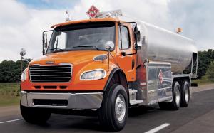 Freightliner Business Class M2 112 Tanker '2002